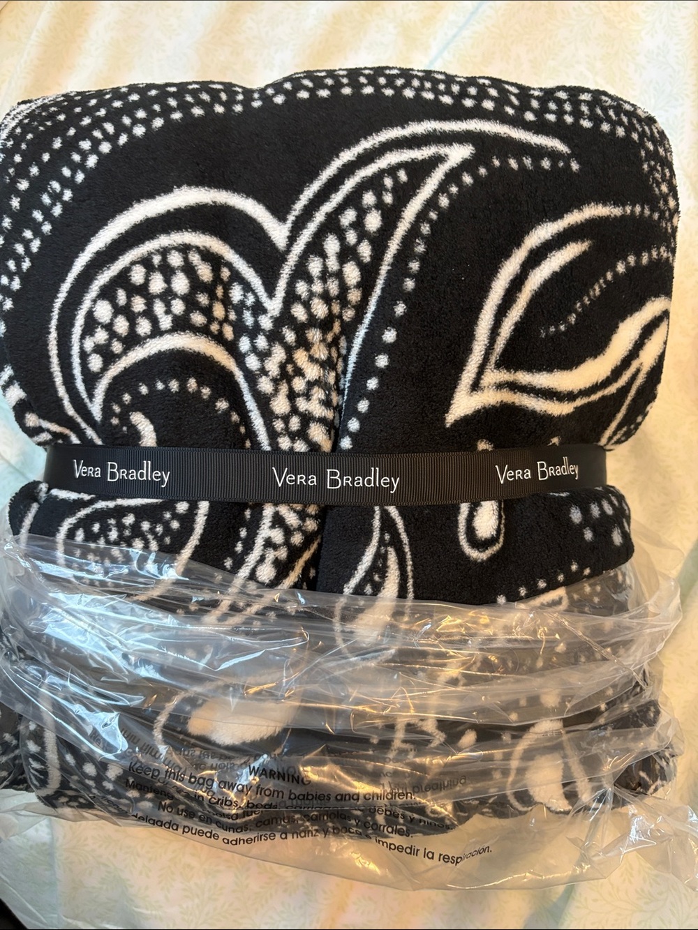 Vera Bradley Black & White Paisley Plush Throw - Picture 2 of 4
